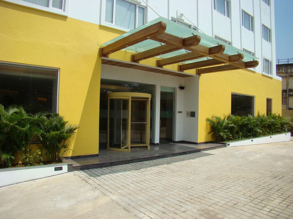 Lemon Tree Hotel Ченнаи Экстерьер фото