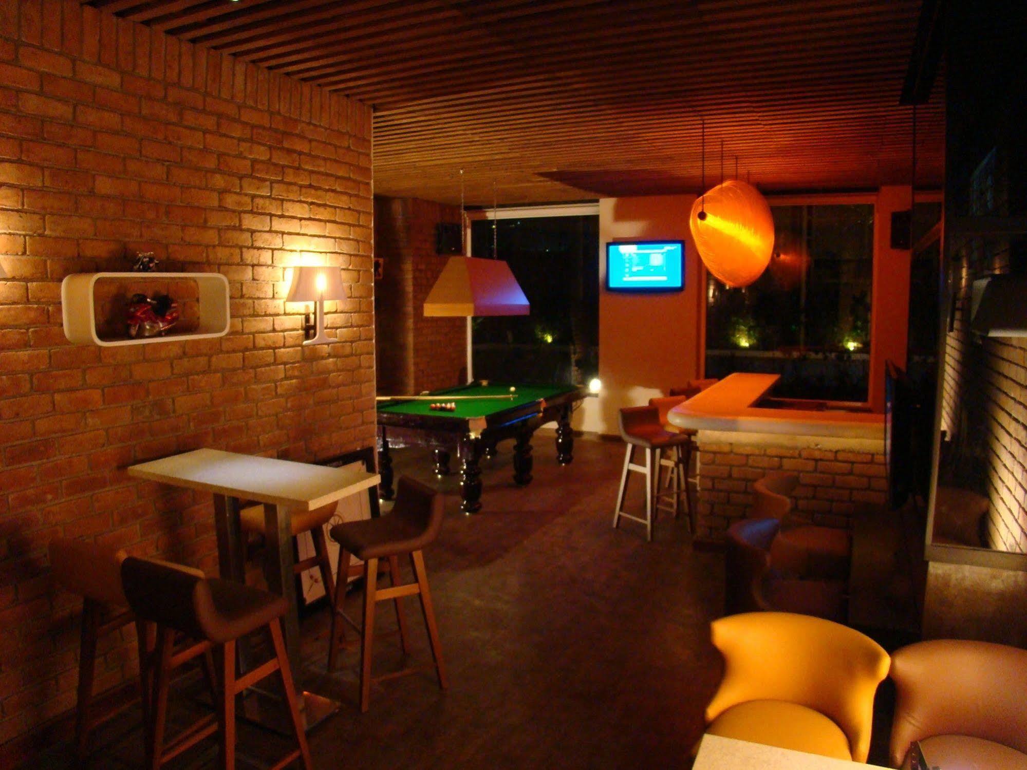 Lemon Tree Hotel Ченнаи Ресторан фото