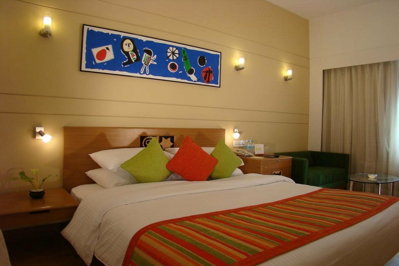 Lemon Tree Hotel Ченнаи Экстерьер фото