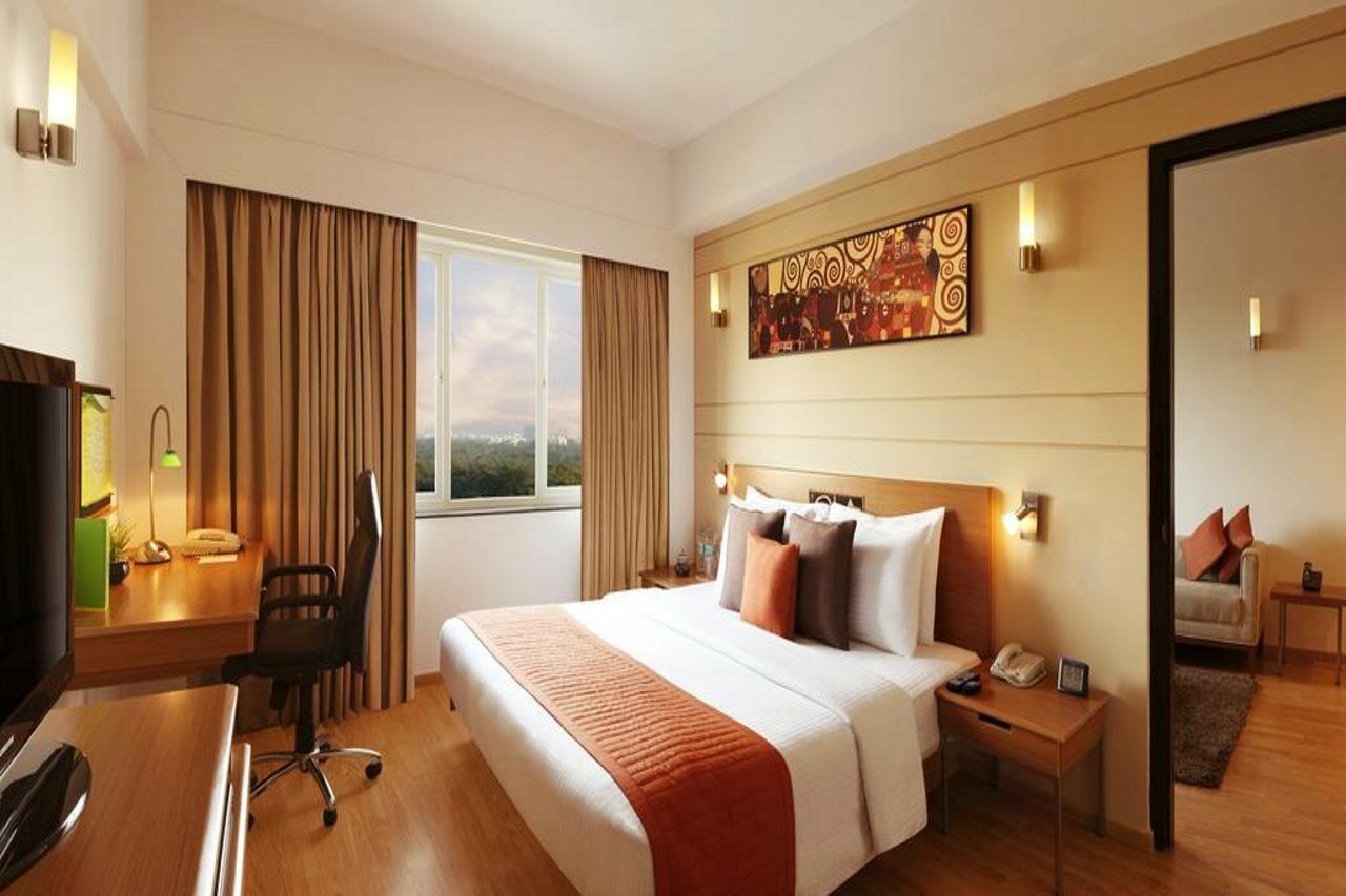 Lemon Tree Hotel Ченнаи Экстерьер фото